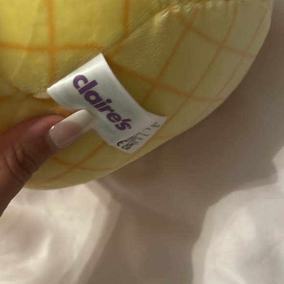 Maui the pineapple squishmallow - Picture 4 of 5